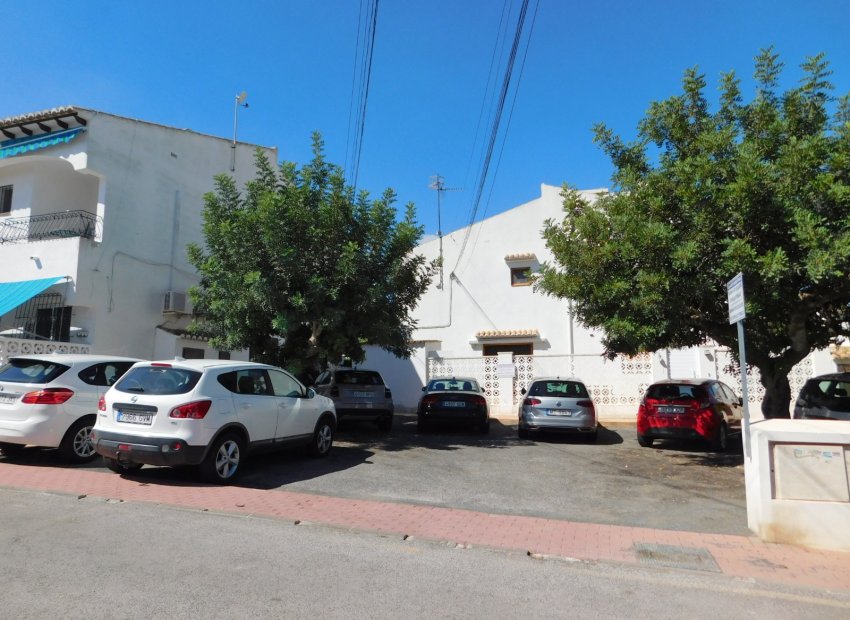 Reventa - Casa adosada -
Torrevieja - Lago Jardin