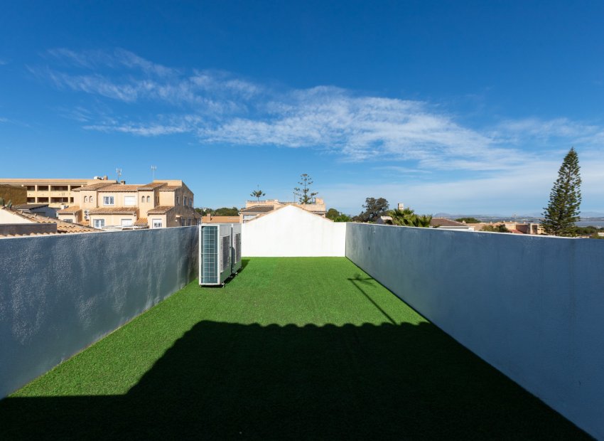 Reventa - Chalet -
Torrevieja - Los Balcones