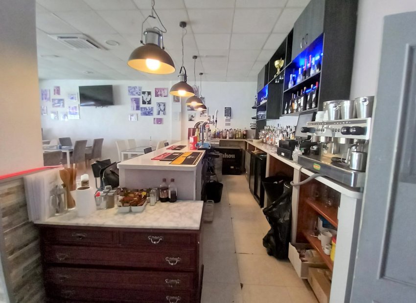 Reventa - Comercial -
Guardamar del Segura - Guardamar Del Segura