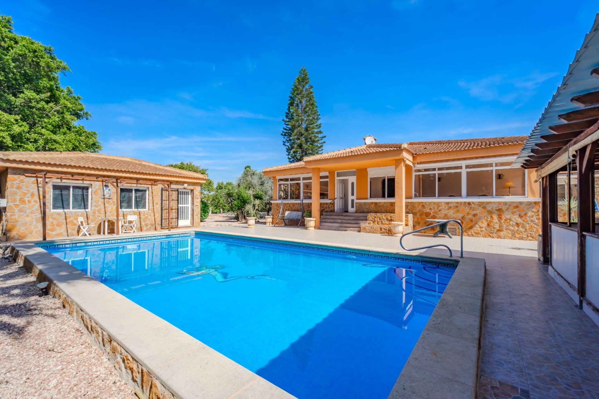 Reventa - Finca   -
Ciudad Quesada - Rojales - Rojales