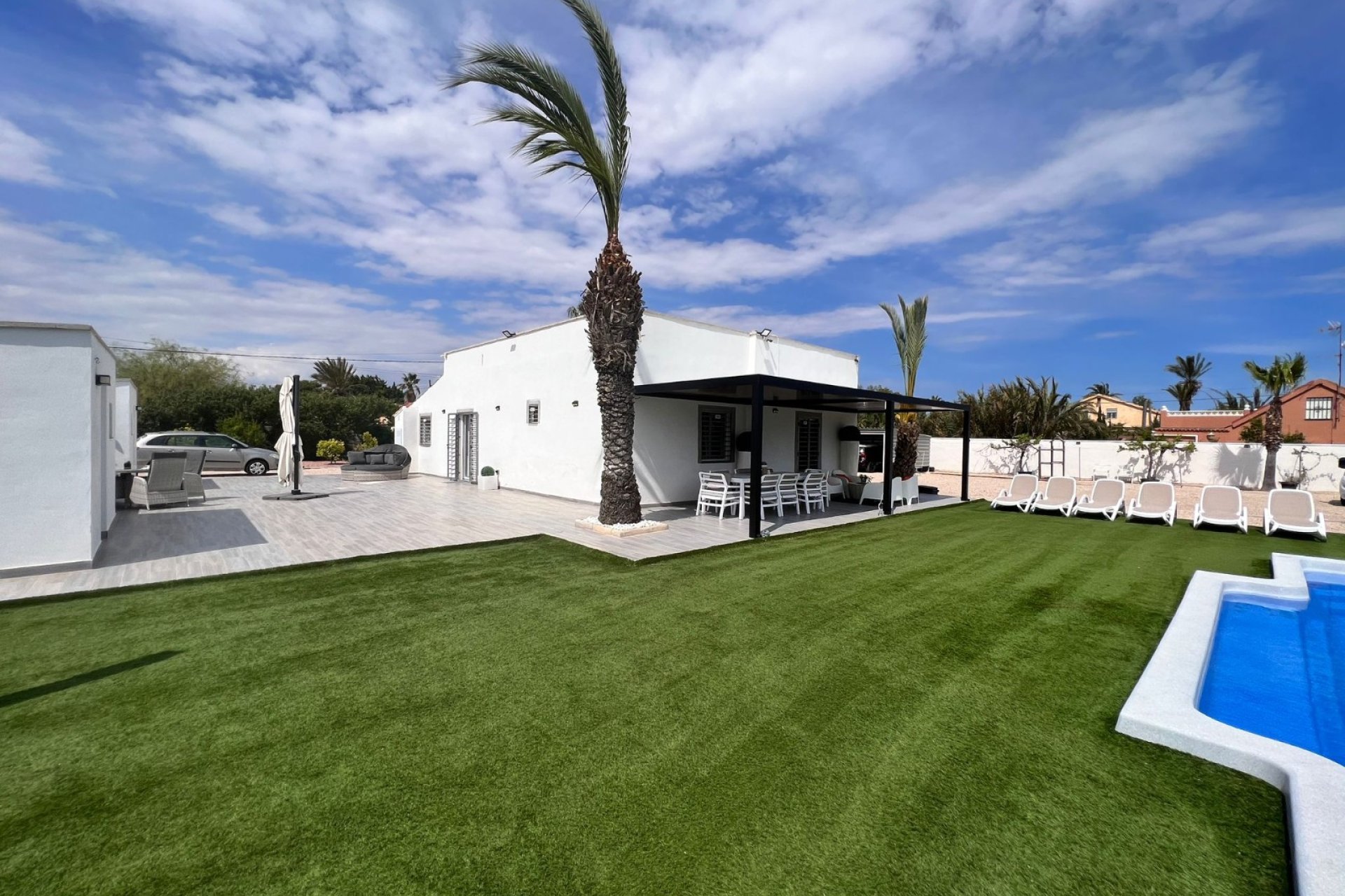 Reventa - Finca   -
Elche - La Marina