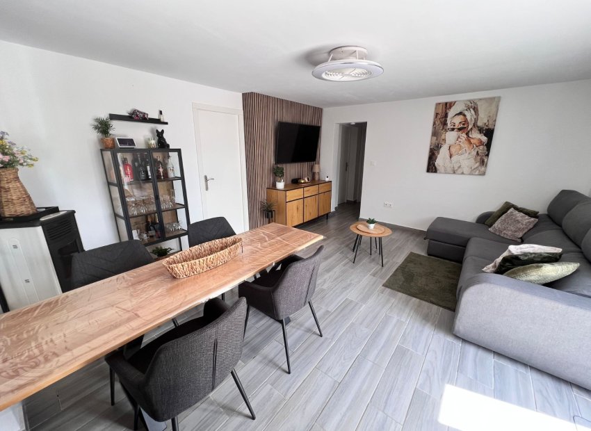 Reventa - Finca   -
Elche - La Marina