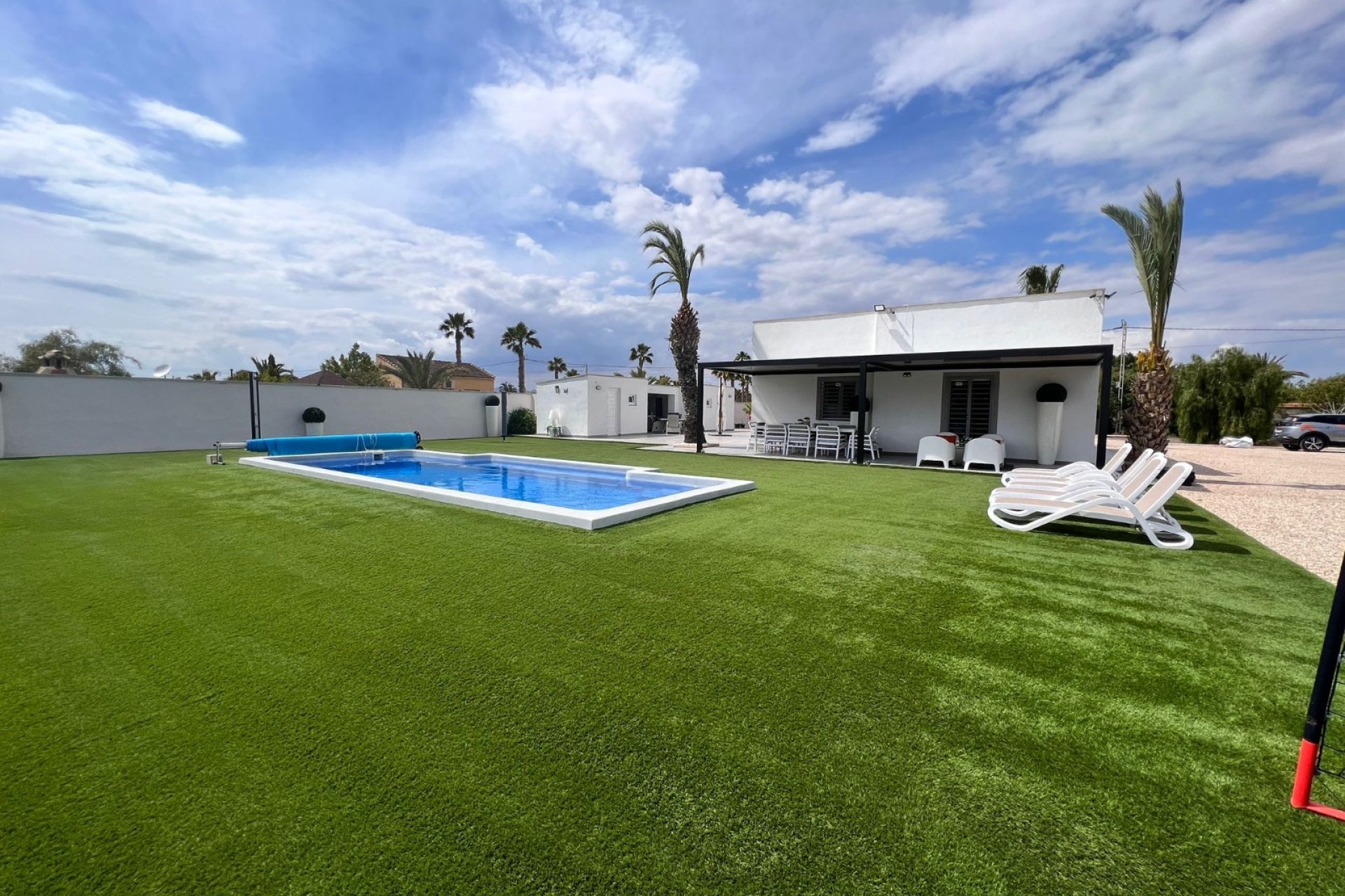 Reventa - Finca   -
Elche - La Marina