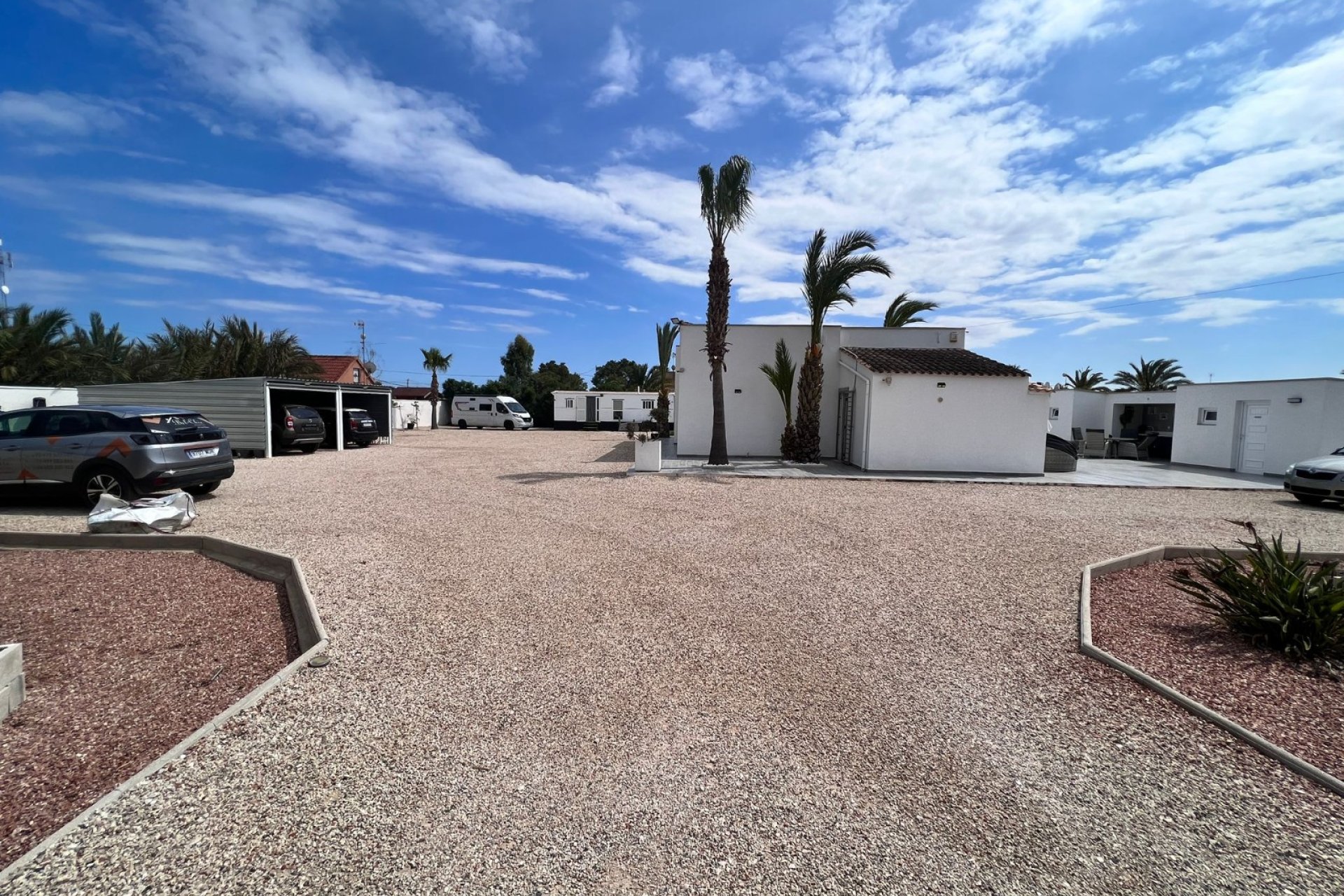Reventa - Finca   -
Elche - La Marina