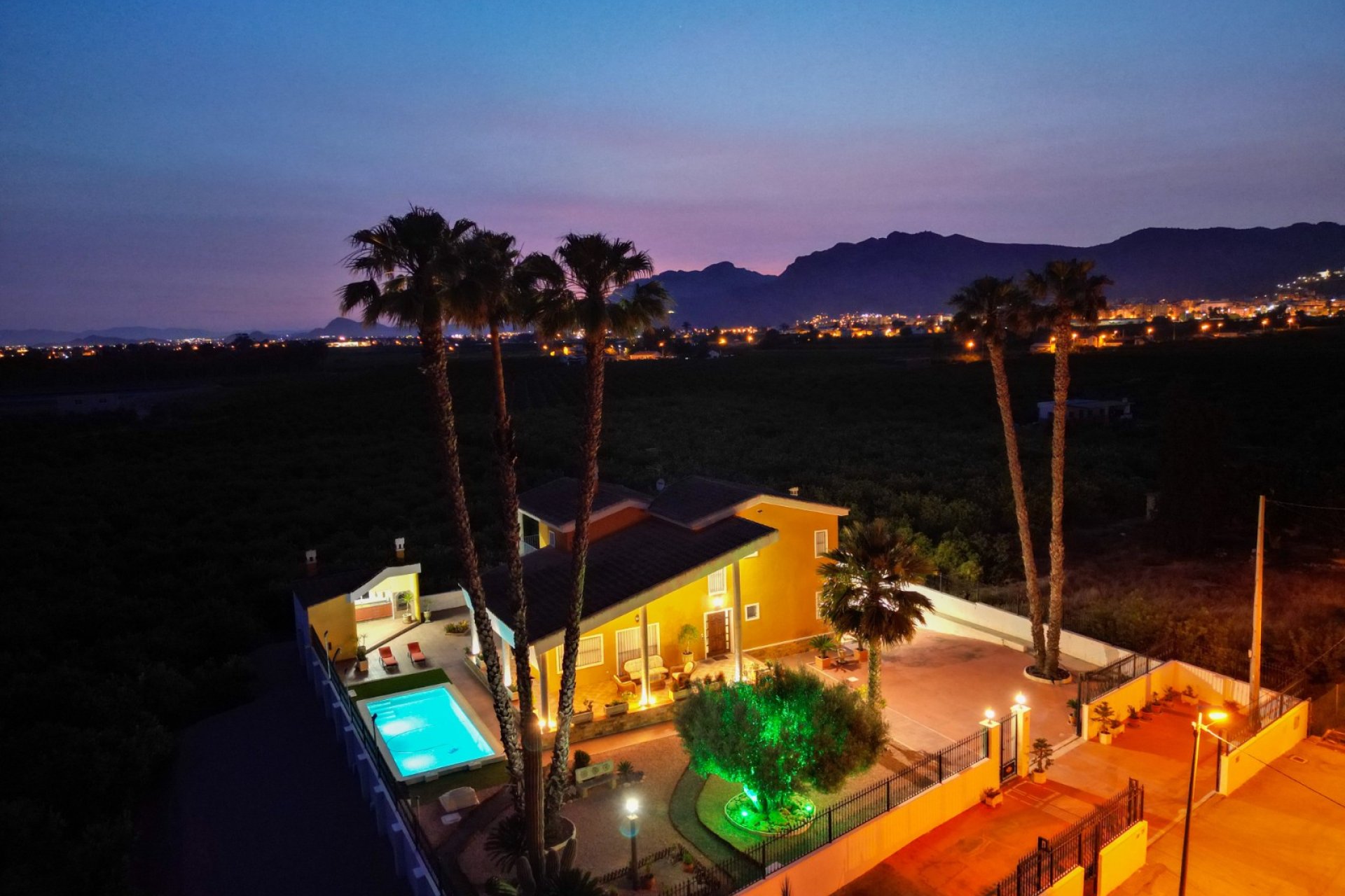 Reventa - Finca   -
Orihuela