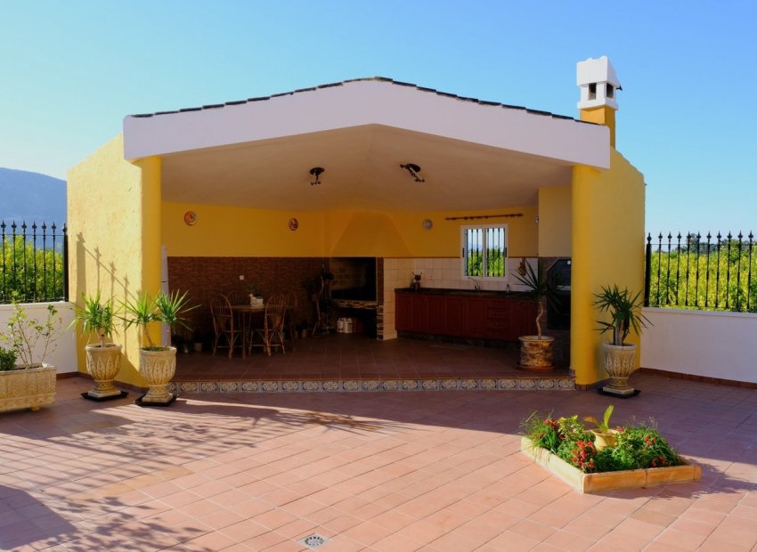 Reventa - Finca   -
Orihuela