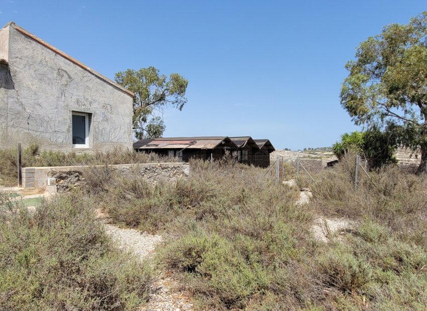 Reventa - Finca   -
Torremendo