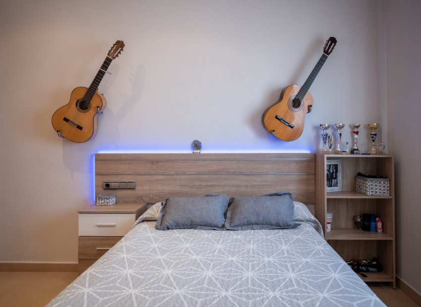 Reventa - Independiente / Villa -
Avileses