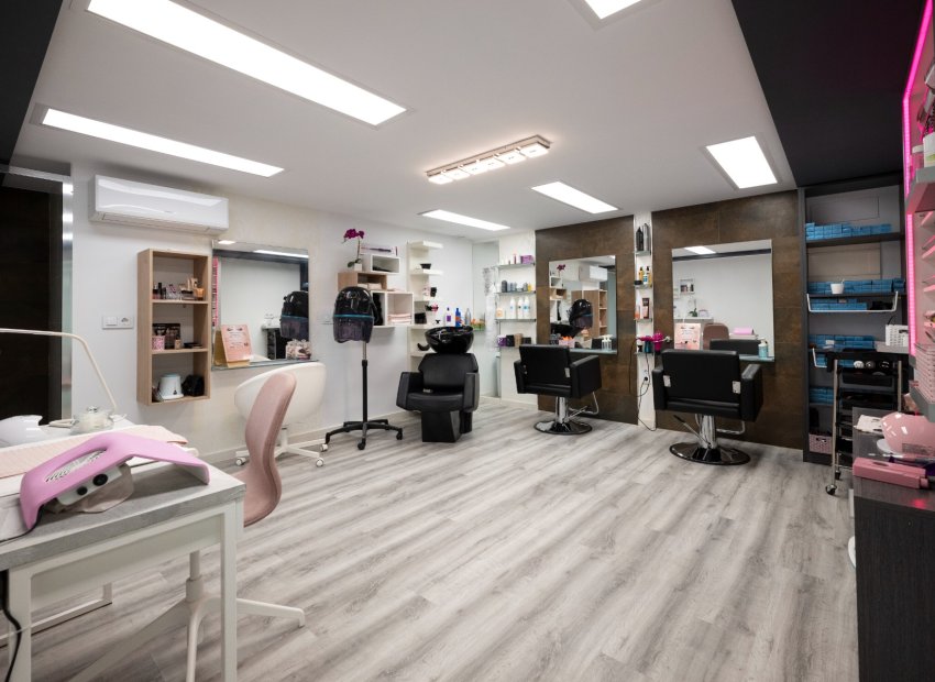 Reventa - Independiente / Villa -
Avileses