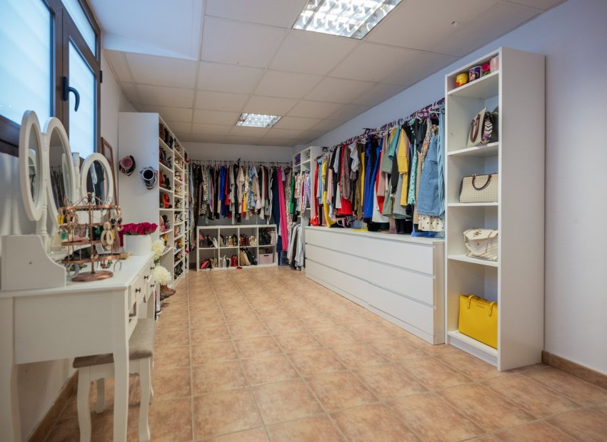 Reventa - Independiente / Villa -
Avileses