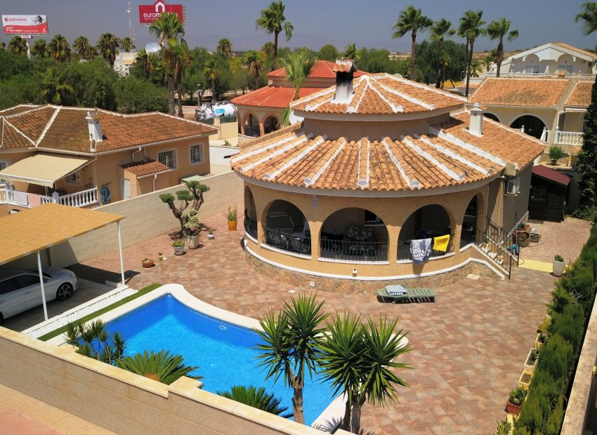 Reventa - Independiente / Villa -
Benijofar - Monte Azul