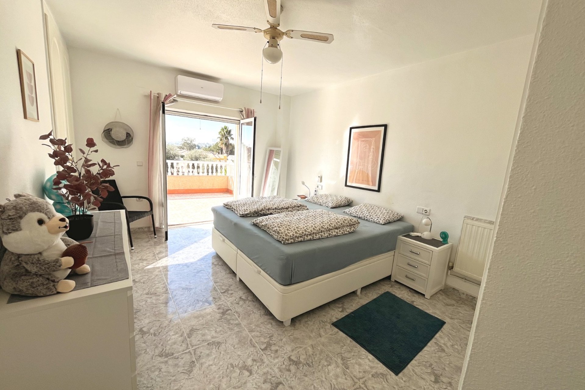 Reventa - Independiente / Villa -
Benijofar - Monte Azul