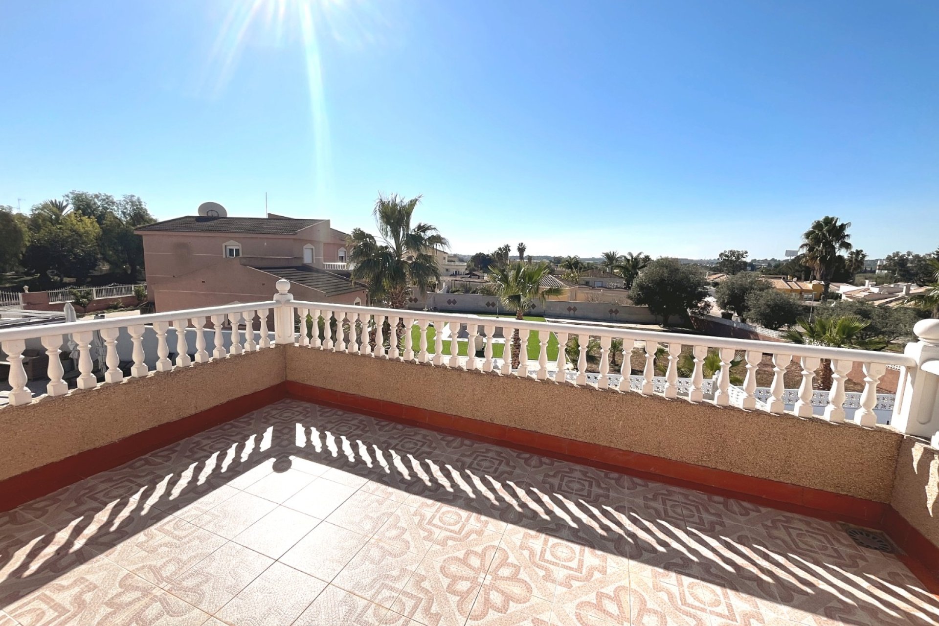 Reventa - Independiente / Villa -
Benijofar - Monte Azul