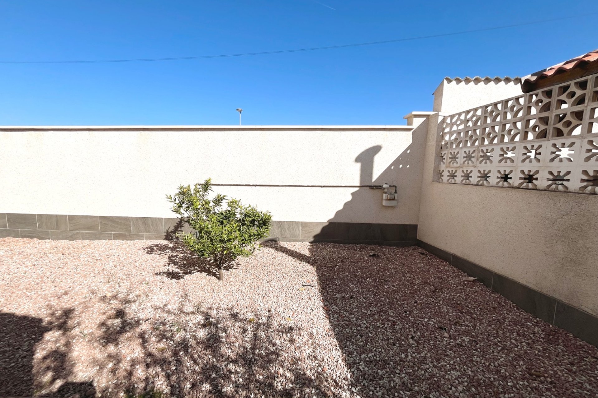 Reventa - Independiente / Villa -
Benijofar - Monte Azul