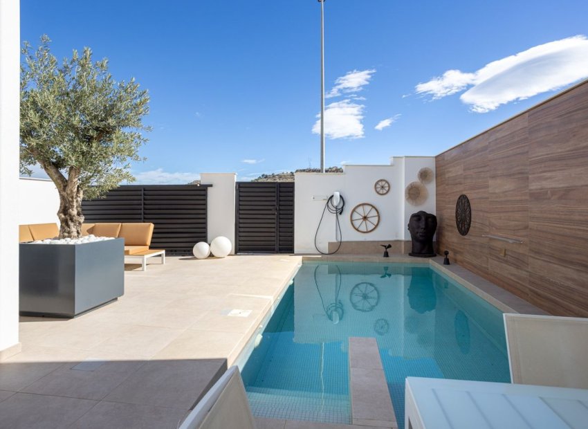 Reventa - Independiente / Villa -
Benijofar