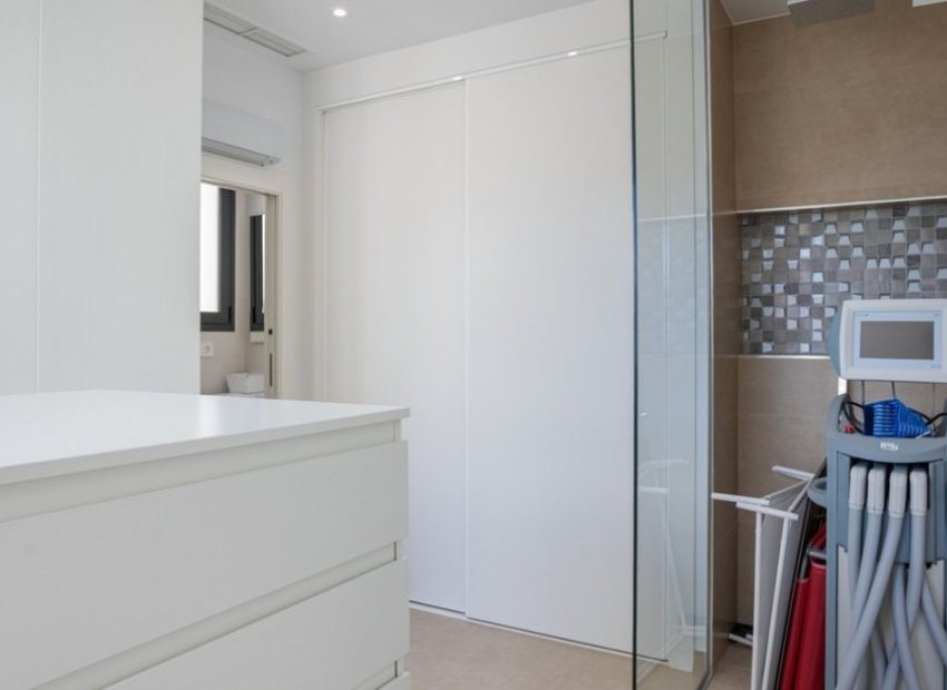 Reventa - Independiente / Villa -
Benijofar