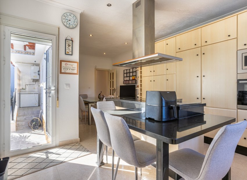 Reventa - Independiente / Villa -
Bigastro - Villas Andrea