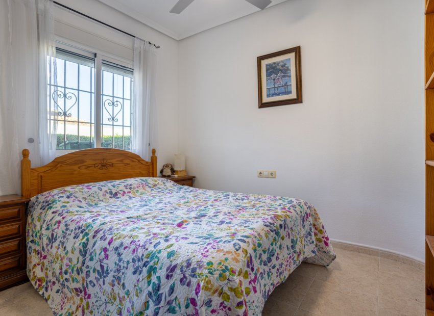 Reventa - Independiente / Villa -
Bigastro - Villas Andrea