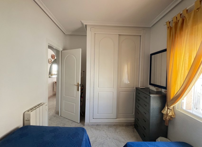 Reventa - Independiente / Villa -
Ciudad Quesada - Rojales - Airstrip