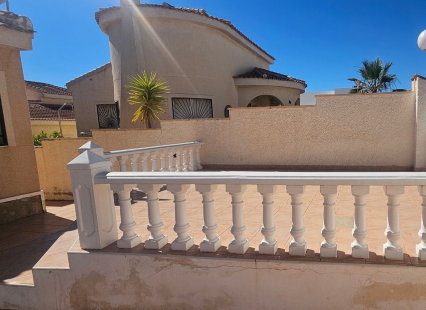 Reventa - Independiente / Villa -
Ciudad Quesada - Rojales - Benimar