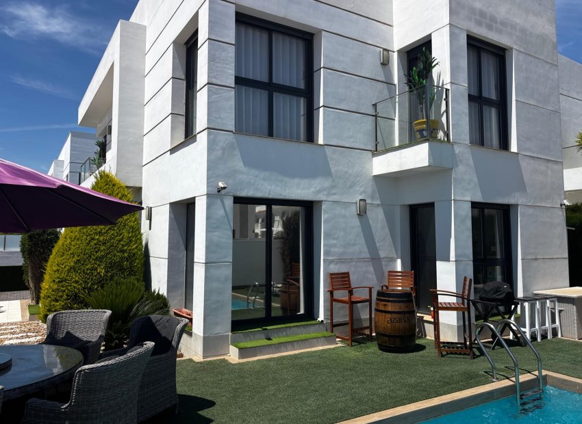 Reventa - Independiente / Villa -
Ciudad Quesada - Rojales - Ciudad Quesada