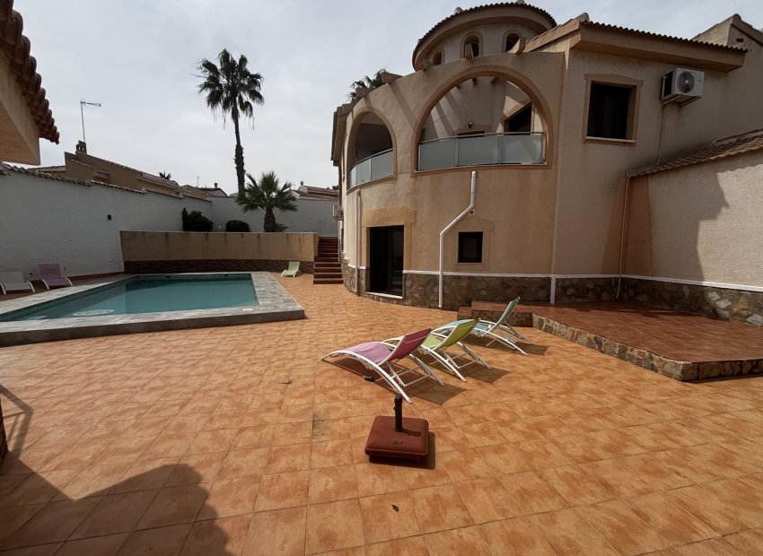 Reventa - Independiente / Villa -
Ciudad Quesada - Rojales - Ciudad Quesada
