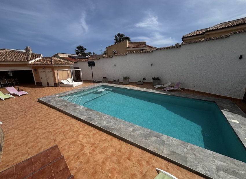 Reventa - Independiente / Villa -
Ciudad Quesada - Rojales - Ciudad Quesada