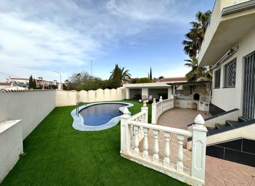 Reventa - Independiente / Villa -
Ciudad Quesada - Rojales - Ciudad Quesada