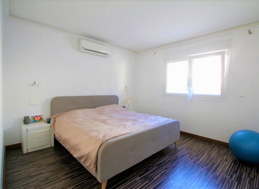 Reventa - Independiente / Villa -
Ciudad Quesada - Rojales - Ciudad Quesada