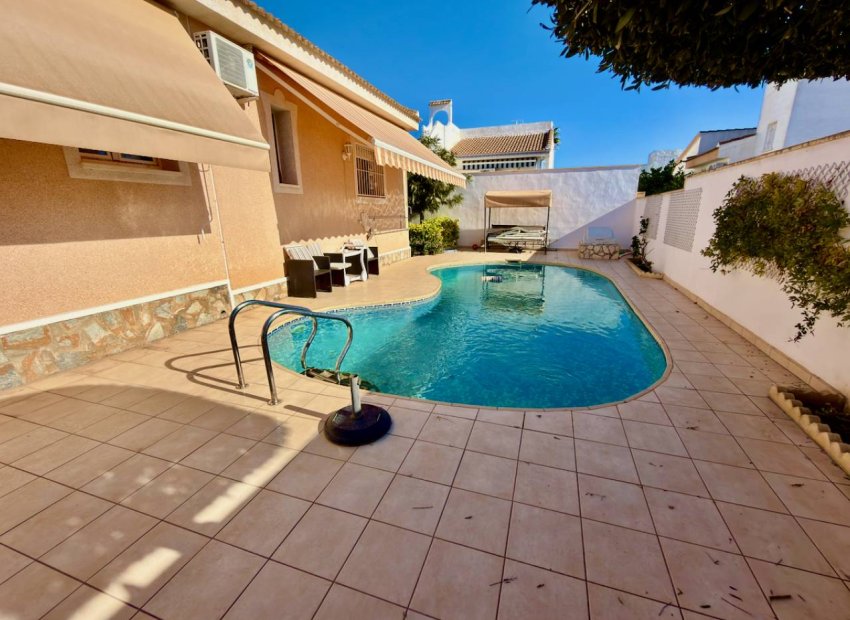 Reventa - Independiente / Villa -
Ciudad Quesada - Rojales - Ciudad Quesada