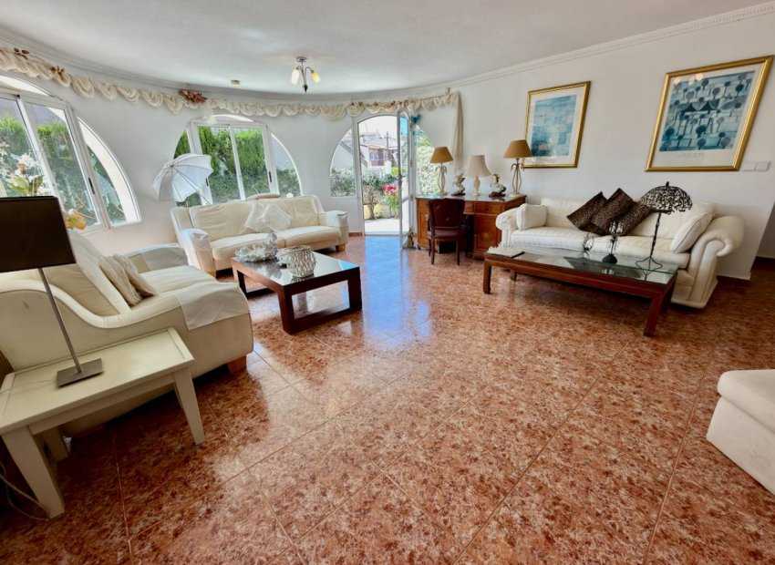 Reventa - Independiente / Villa -
Ciudad Quesada - Rojales - Ciudad Quesada