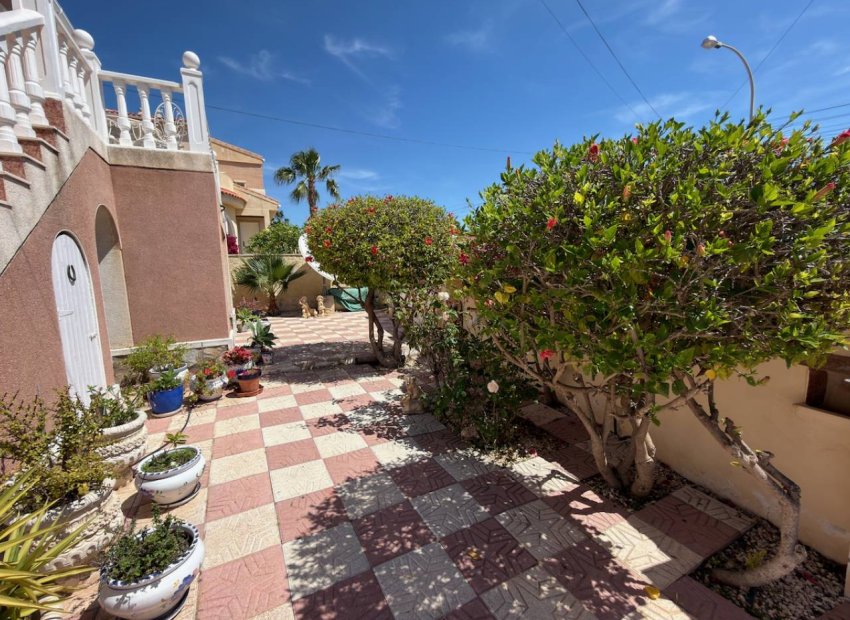 Reventa - Independiente / Villa -
Ciudad Quesada - Rojales - Ciudad Quesada
