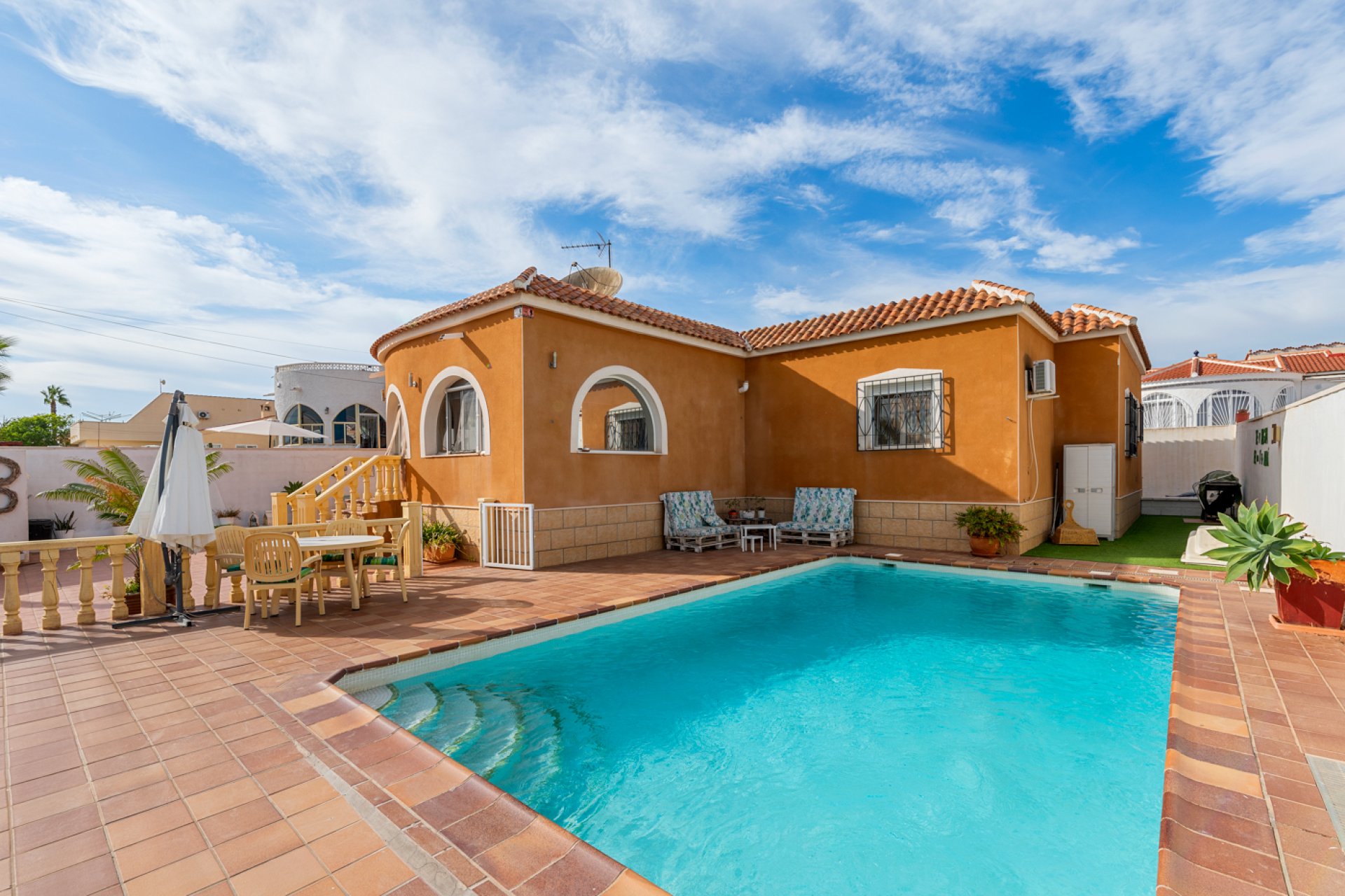 Reventa - Independiente / Villa -
Ciudad Quesada - Rojales - Ciudad Quesada