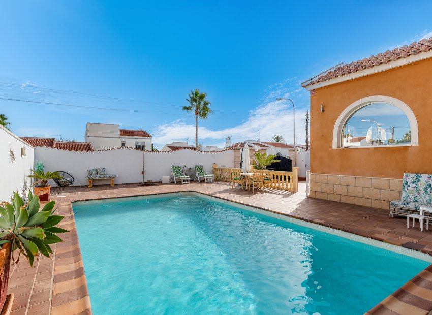 Reventa - Independiente / Villa -
Ciudad Quesada - Rojales - Ciudad Quesada