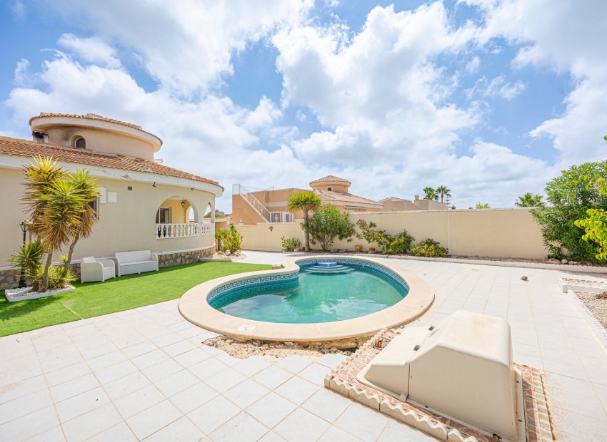 Reventa - Independiente / Villa -
Ciudad Quesada - Rojales - Ciudad Quesada