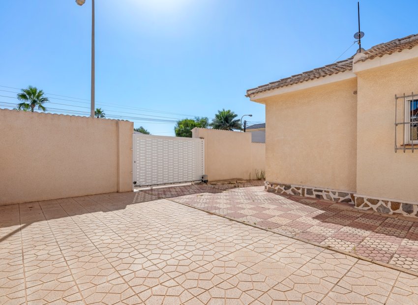 Reventa - Independiente / Villa -
Ciudad Quesada - Rojales - Ciudad Quesada
