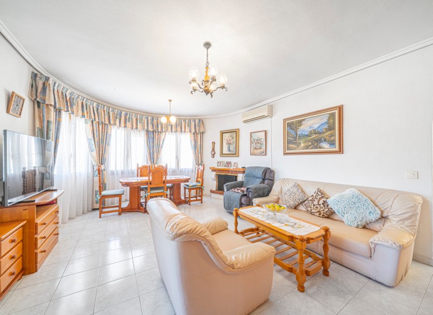Reventa - Independiente / Villa -
Ciudad Quesada - Rojales - Ciudad Quesada