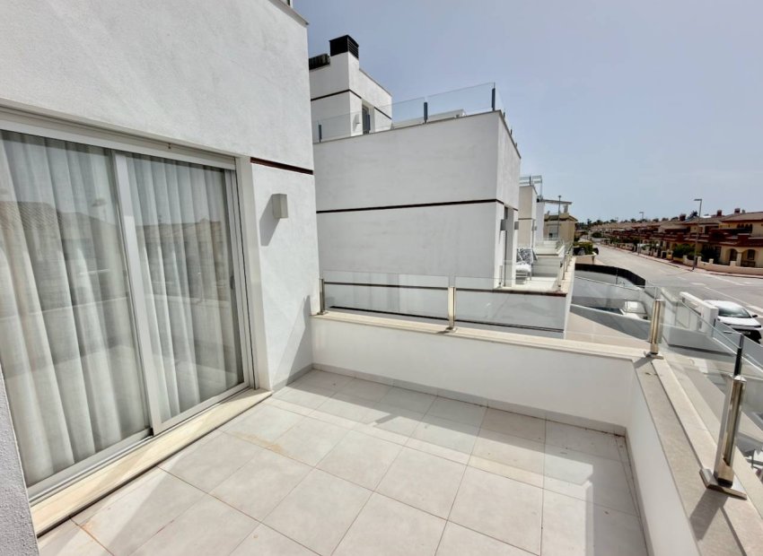 Reventa - Independiente / Villa -
Ciudad Quesada - Rojales - Costa Blanca