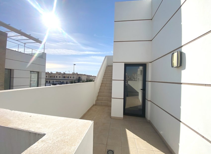 Reventa - Independiente / Villa -
Ciudad Quesada - Rojales - Doña Pepa