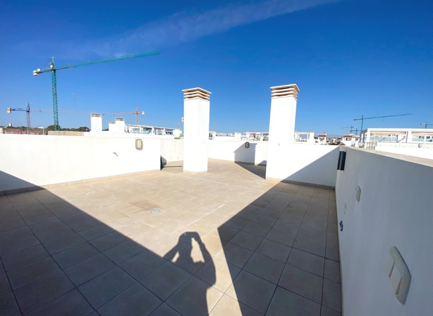 Reventa - Independiente / Villa -
Ciudad Quesada - Rojales - Doña Pepa