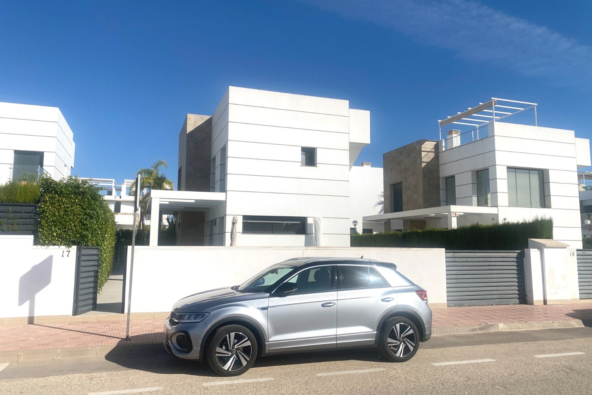 Reventa - Independiente / Villa -
Ciudad Quesada - Rojales - Doña Pepa