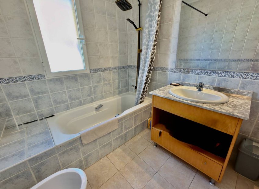 Reventa - Independiente / Villa -
Ciudad Quesada - Rojales - Doña Pepa