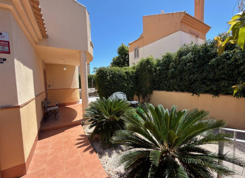 Reventa - Independiente / Villa -
Ciudad Quesada - Rojales - Doña Pepa