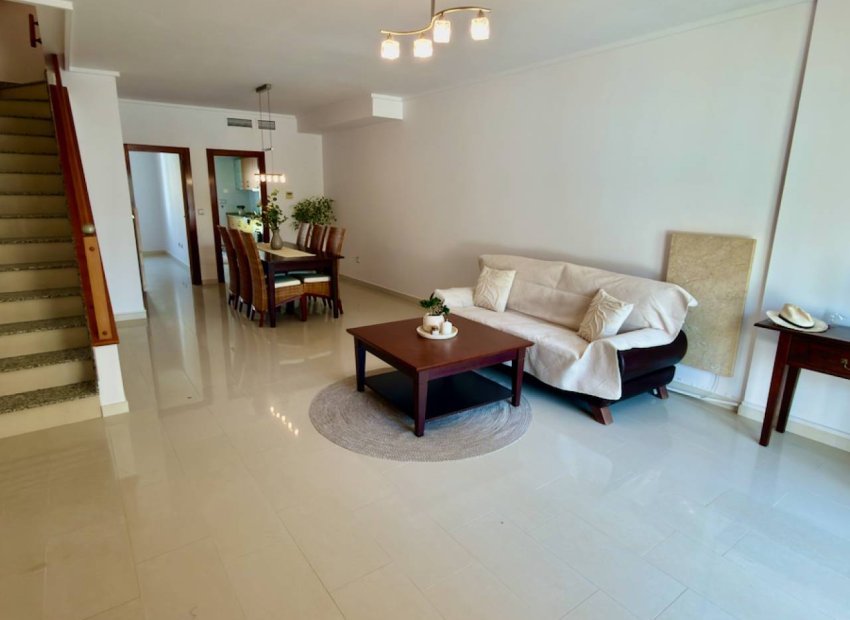 Reventa - Independiente / Villa -
Ciudad Quesada - Rojales - Doña Pepa