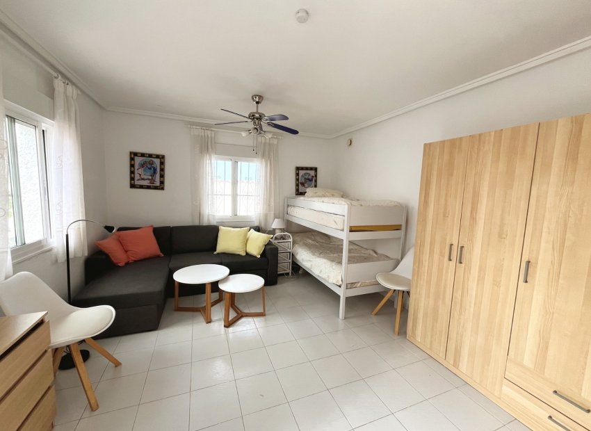 Reventa - Independiente / Villa -
Ciudad Quesada - Rojales - La Marquesa Golf