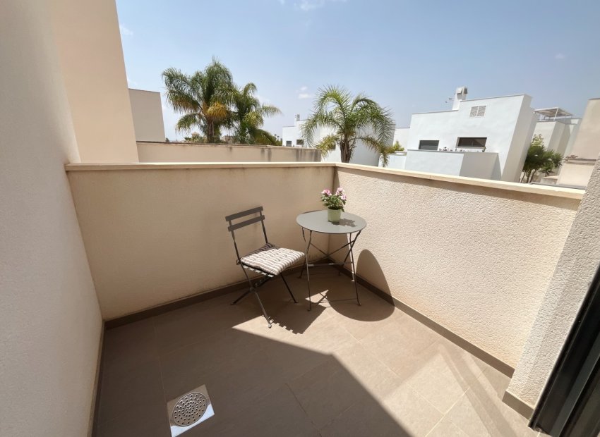 Reventa - Independiente / Villa -
Ciudad Quesada - Rojales - Pueblo Bravo