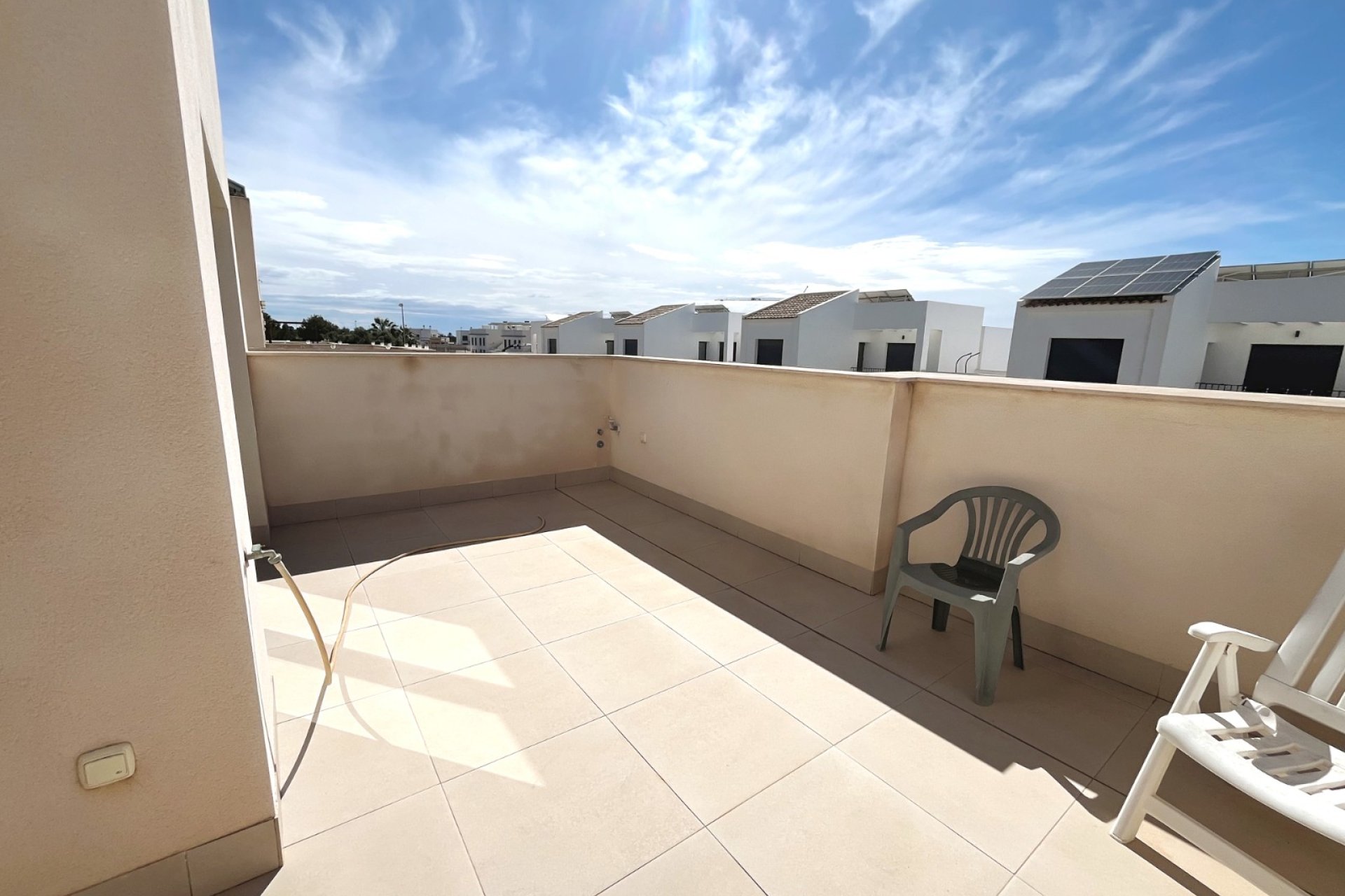 Reventa - Independiente / Villa -
Ciudad Quesada - Rojales - Pueblo Bravo