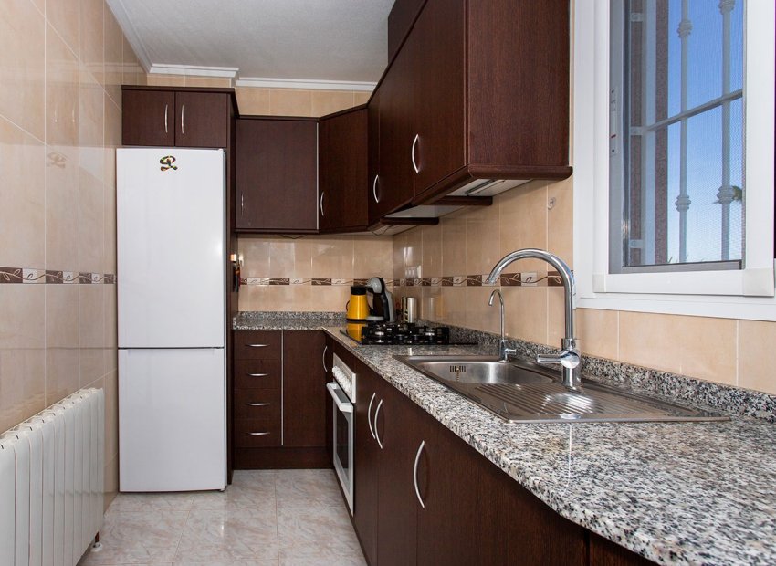 Reventa - Independiente / Villa -
Ciudad Quesada - Rojales - Pueblo