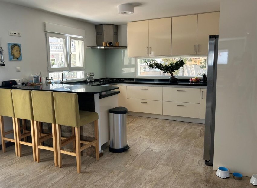 Reventa - Independiente / Villa -
Ciudad Quesada - Rojales - Rojales