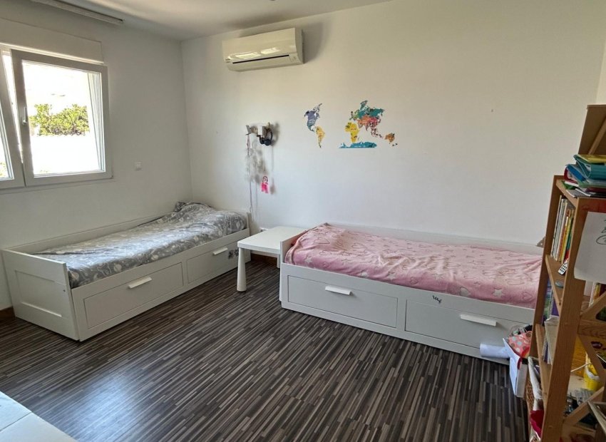 Reventa - Independiente / Villa -
Ciudad Quesada - Rojales - Rojales